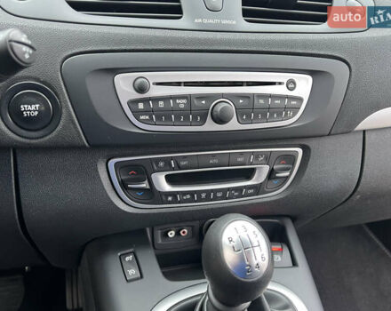 Коричневый Рено Сценик, объемом двигателя 1.6 л и пробегом 120 тыс. км за 8350 $, фото 77 на Automoto.ua