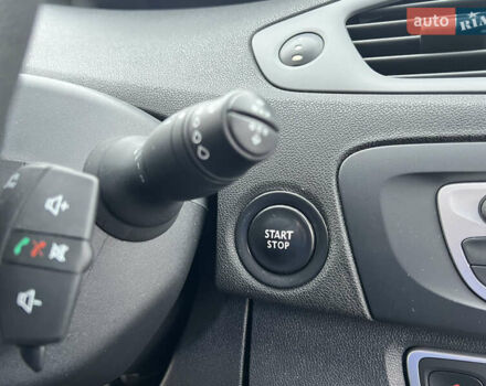 Коричневый Рено Сценик, объемом двигателя 1.6 л и пробегом 120 тыс. км за 8350 $, фото 81 на Automoto.ua