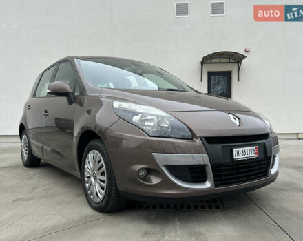 Коричневый Рено Сценик, объемом двигателя 1.6 л и пробегом 120 тыс. км за 8350 $, фото 4 на Automoto.ua