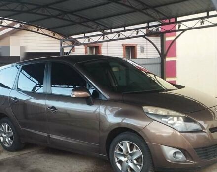 Коричневый Рено Сценик, объемом двигателя 1.5 л и пробегом 297 тыс. км за 7100 $, фото 5 на Automoto.ua