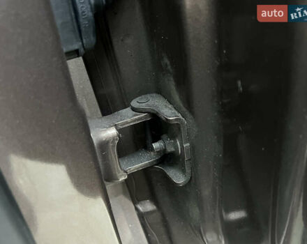 Коричневый Рено Сценик, объемом двигателя 1.6 л и пробегом 120 тыс. км за 8350 $, фото 122 на Automoto.ua