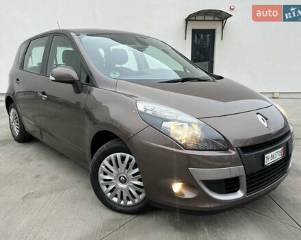 Коричневый Рено Сценик, объемом двигателя 1.6 л и пробегом 120 тыс. км за 8350 $, фото 24 на Automoto.ua