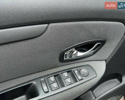 Коричневый Рено Сценик, объемом двигателя 1.6 л и пробегом 120 тыс. км за 8350 $, фото 83 на Automoto.ua