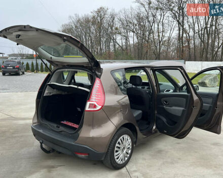 Коричневый Рено Сценик, объемом двигателя 1.6 л и пробегом 120 тыс. км за 8350 $, фото 153 на Automoto.ua