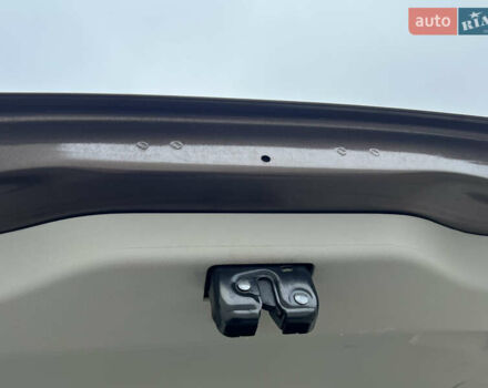 Коричневый Рено Сценик, объемом двигателя 1.6 л и пробегом 120 тыс. км за 8350 $, фото 134 на Automoto.ua