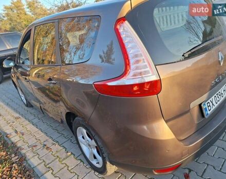 Коричневий Рено Сценік, об'ємом двигуна 1.5 л та пробігом 327 тис. км за 6200 $, фото 4 на Automoto.ua