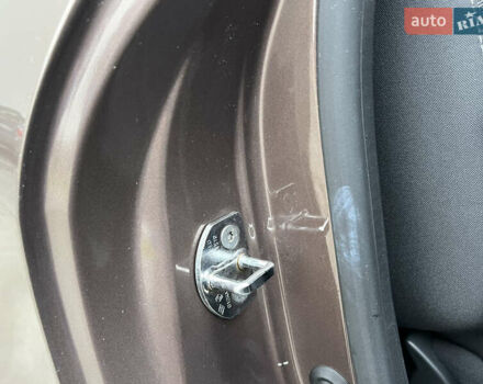 Коричневый Рено Сценик, объемом двигателя 1.6 л и пробегом 120 тыс. км за 8350 $, фото 126 на Automoto.ua