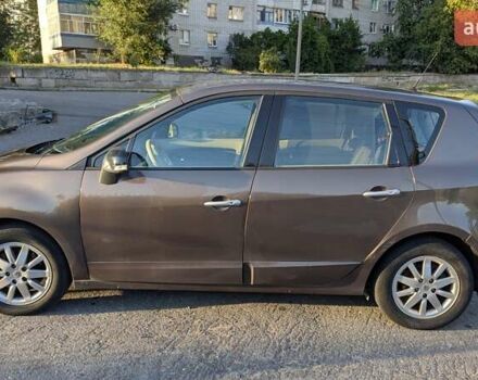 Коричневий Рено Сценік, об'ємом двигуна 1.46 л та пробігом 207 тис. км за 8900 $, фото 1 на Automoto.ua