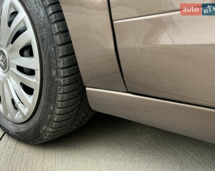 Коричневый Рено Сценик, объемом двигателя 1.6 л и пробегом 120 тыс. км за 8350 $, фото 56 на Automoto.ua