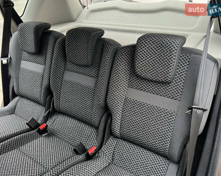 Коричневый Рено Сценик, объемом двигателя 1.6 л и пробегом 120 тыс. км за 8350 $, фото 87 на Automoto.ua