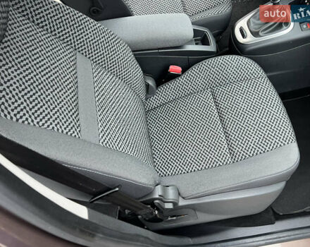 Коричневый Рено Сценик, объемом двигателя 1.6 л и пробегом 120 тыс. км за 8350 $, фото 96 на Automoto.ua