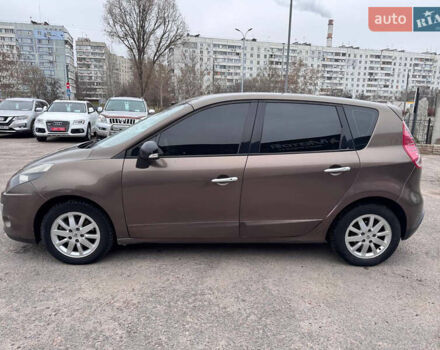 Коричневий Рено Сценік, об'ємом двигуна 1.46 л та пробігом 236 тис. км за 7999 $, фото 3 на Automoto.ua