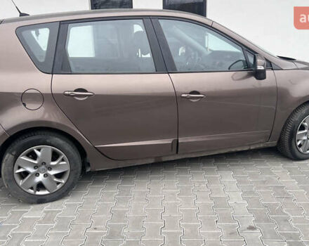 Коричневий Рено Сценік, об'ємом двигуна 1.5 л та пробігом 330 тис. км за 7500 $, фото 4 на Automoto.ua