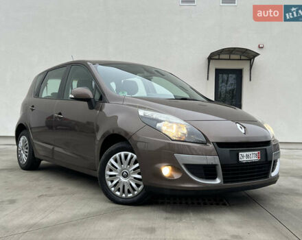 Коричневый Рено Сценик, объемом двигателя 1.6 л и пробегом 120 тыс. км за 8350 $, фото 21 на Automoto.ua