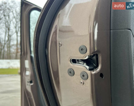 Коричневый Рено Сценик, объемом двигателя 1.6 л и пробегом 120 тыс. км за 8350 $, фото 140 на Automoto.ua