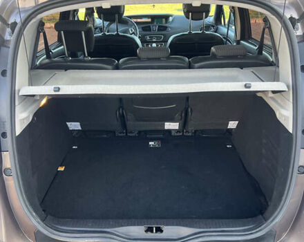 Коричневий Рено Сценік, об'ємом двигуна 1.46 л та пробігом 212 тис. км за 7900 $, фото 6 на Automoto.ua