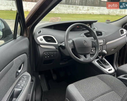 Коричневый Рено Сценик, объемом двигателя 1.6 л и пробегом 120 тыс. км за 8350 $, фото 60 на Automoto.ua