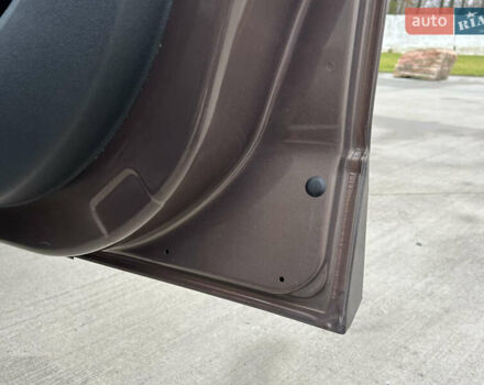 Коричневый Рено Сценик, объемом двигателя 1.6 л и пробегом 120 тыс. км за 8350 $, фото 118 на Automoto.ua