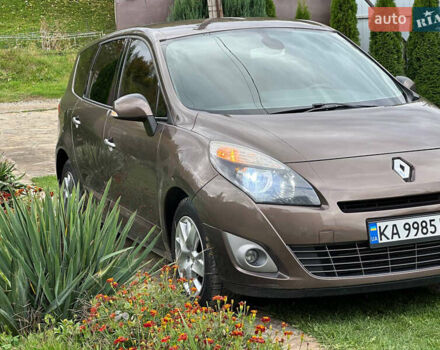 Рено Сценик 2011 в Ивано-Франковске на Automoto.ua Коричневый Рено Сценик, объемом двигателя 1.6 л и пробегом 157 тыс. км за 7599 $, фото 3 на Automoto.ua