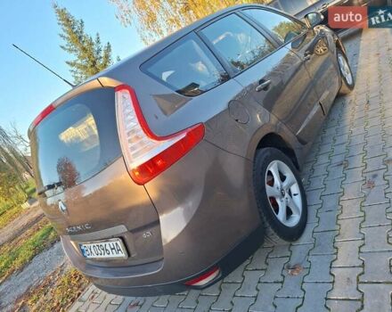 Коричневий Рено Сценік, об'ємом двигуна 1.5 л та пробігом 327 тис. км за 6200 $, фото 5 на Automoto.ua
