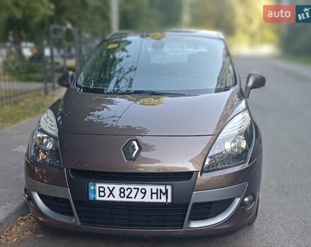 Коричневий Рено Сценік, об'ємом двигуна 1.5 л та пробігом 281 тис. км за 8200 $, фото 5 на Automoto.ua