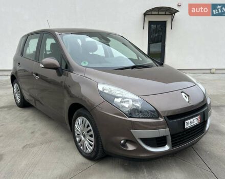 Коричневый Рено Сценик, объемом двигателя 1.6 л и пробегом 120 тыс. км за 8350 $, фото 5 на Automoto.ua