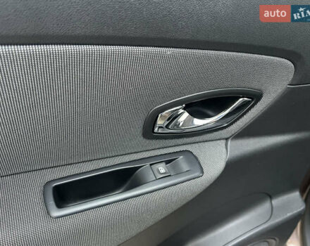 Коричневый Рено Сценик, объемом двигателя 1.6 л и пробегом 120 тыс. км за 8350 $, фото 93 на Automoto.ua