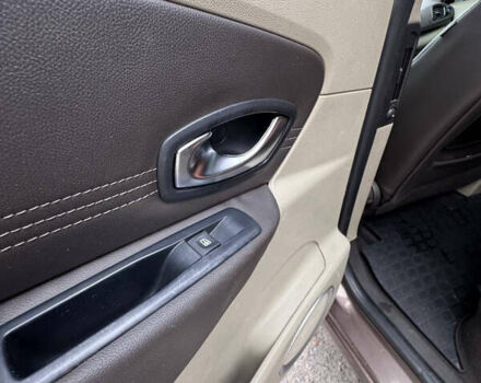 Коричневий Рено Сценік, об'ємом двигуна 1.46 л та пробігом 236 тис. км за 7999 $, фото 11 на Automoto.ua