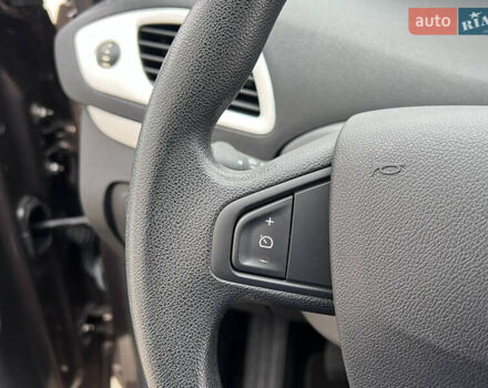 Коричневый Рено Сценик, объемом двигателя 1.6 л и пробегом 120 тыс. км за 8350 $, фото 69 на Automoto.ua