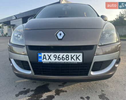 Коричневый Рено Сценик, объемом двигателя 1.6 л и пробегом 160 тыс. км за 8150 $, фото 4 на Automoto.ua