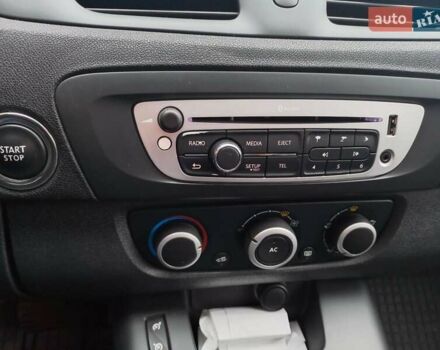 Коричневый Рено Сценик, объемом двигателя 1.5 л и пробегом 202 тыс. км за 9000 $, фото 11 на Automoto.ua