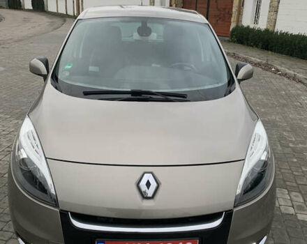 Коричневий Рено Сценік, об'ємом двигуна 1.5 л та пробігом 167 тис. км за 9400 $, фото 2 на Automoto.ua