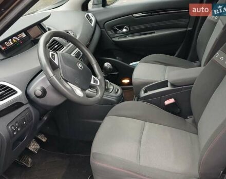 Коричневый Рено Сценик, объемом двигателя 1.5 л и пробегом 208 тыс. км за 7999 $, фото 16 на Automoto.ua