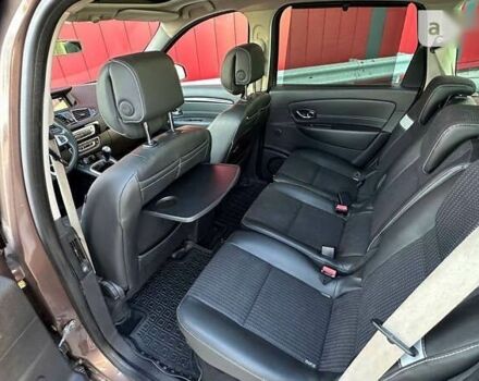 Коричневий Рено Сценік, об'ємом двигуна 1.6 л та пробігом 234 тис. км за 9500 $, фото 22 на Automoto.ua