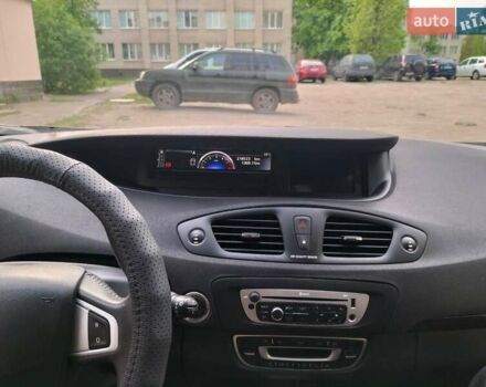 Коричневый Рено Сценик, объемом двигателя 1.46 л и пробегом 218 тыс. км за 8600 $, фото 8 на Automoto.ua