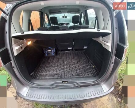 Коричневый Рено Сценик, объемом двигателя 1.5 л и пробегом 202 тыс. км за 9000 $, фото 3 на Automoto.ua