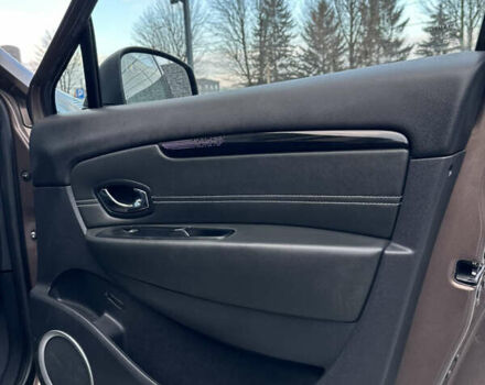 Коричневий Рено Сценік, об'ємом двигуна 1.5 л та пробігом 180 тис. км за 9850 $, фото 28 на Automoto.ua