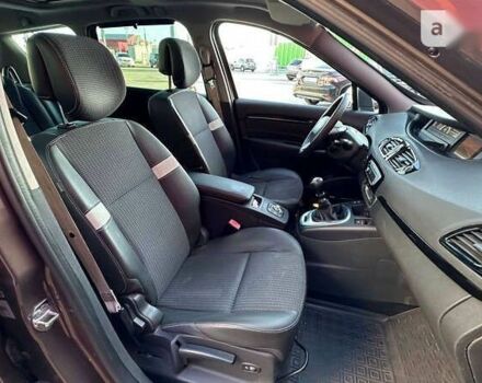 Коричневий Рено Сценік, об'ємом двигуна 1.6 л та пробігом 234 тис. км за 9500 $, фото 17 на Automoto.ua