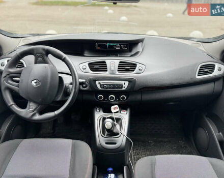 Коричневый Рено Сценик, объемом двигателя 1.46 л и пробегом 255 тыс. км за 7500 $, фото 51 на Automoto.ua