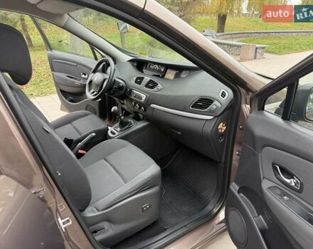 Коричневый Рено Сценик, объемом двигателя 1.6 л и пробегом 129 тыс. км за 9300 $, фото 54 на Automoto.ua