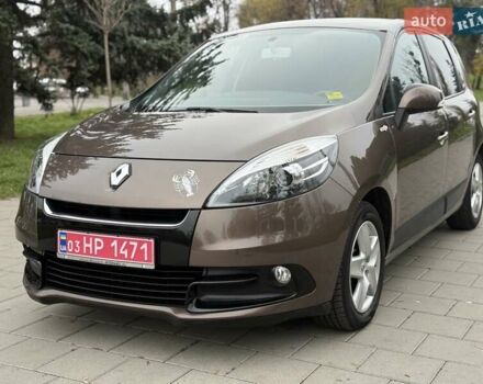 Коричневый Рено Сценик, объемом двигателя 1.6 л и пробегом 129 тыс. км за 9300 $, фото 9 на Automoto.ua