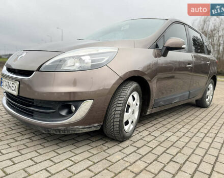 Коричневый Рено Сценик, объемом двигателя 1.46 л и пробегом 255 тыс. км за 7500 $, фото 15 на Automoto.ua