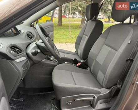 Коричневый Рено Сценик, объемом двигателя 1.6 л и пробегом 129 тыс. км за 9300 $, фото 75 на Automoto.ua