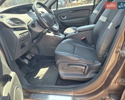 Коричневый Рено Сценик, объемом двигателя 1.5 л и пробегом 273 тыс. км за 7900 $, фото 21 на Automoto.ua