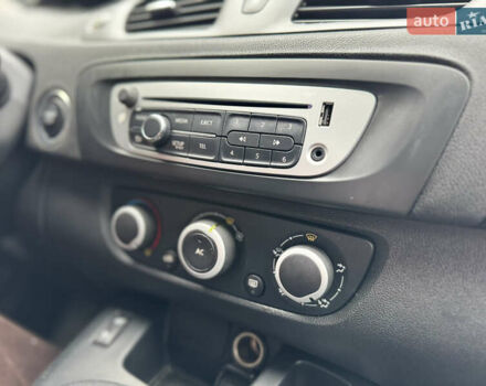 Коричневый Рено Сценик, объемом двигателя 1.46 л и пробегом 255 тыс. км за 7500 $, фото 55 на Automoto.ua