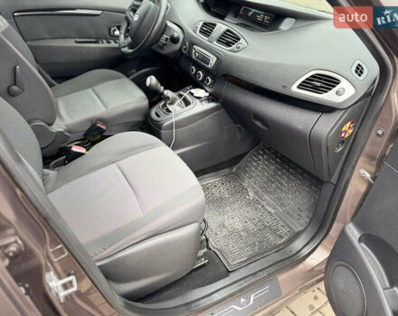 Коричневый Рено Сценик, объемом двигателя 1.46 л и пробегом 255 тыс. км за 7500 $, фото 44 на Automoto.ua