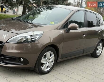 Коричневый Рено Сценик, объемом двигателя 1.6 л и пробегом 129 тыс. км за 9300 $, фото 19 на Automoto.ua