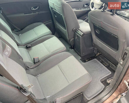 Коричневий Рено Сценік, об'ємом двигуна 2 л та пробігом 180 тис. км за 7950 $, фото 6 на Automoto.ua