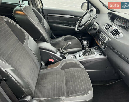 Коричневый Рено Сценик, объемом двигателя 1.6 л и пробегом 225 тыс. км за 10200 $, фото 24 на Automoto.ua