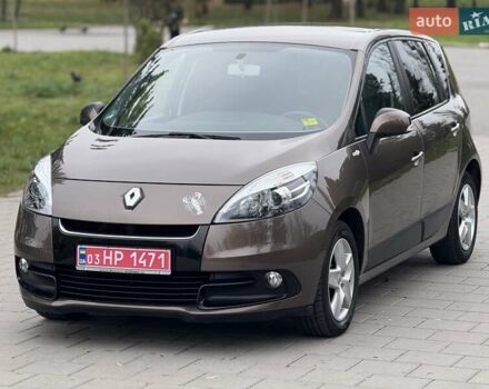 Коричневый Рено Сценик, объемом двигателя 1.6 л и пробегом 129 тыс. км за 9300 $, фото 1 на Automoto.ua